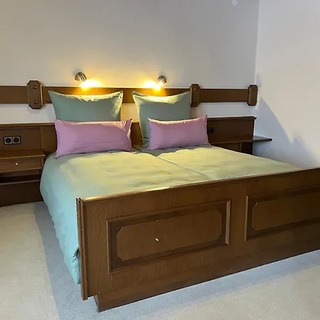 Mountain View Sauerland Alojamento de Acomodação e Pequeno-almoço